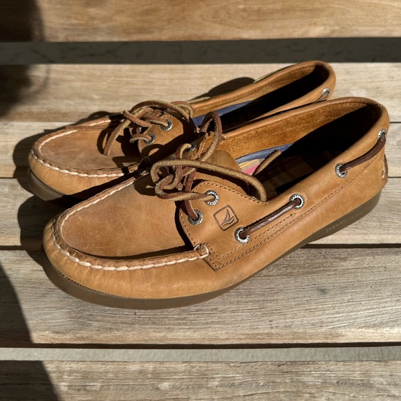 Women’s Top Sider Sperry Boat Shoes - 7W - Picture 2 of 7